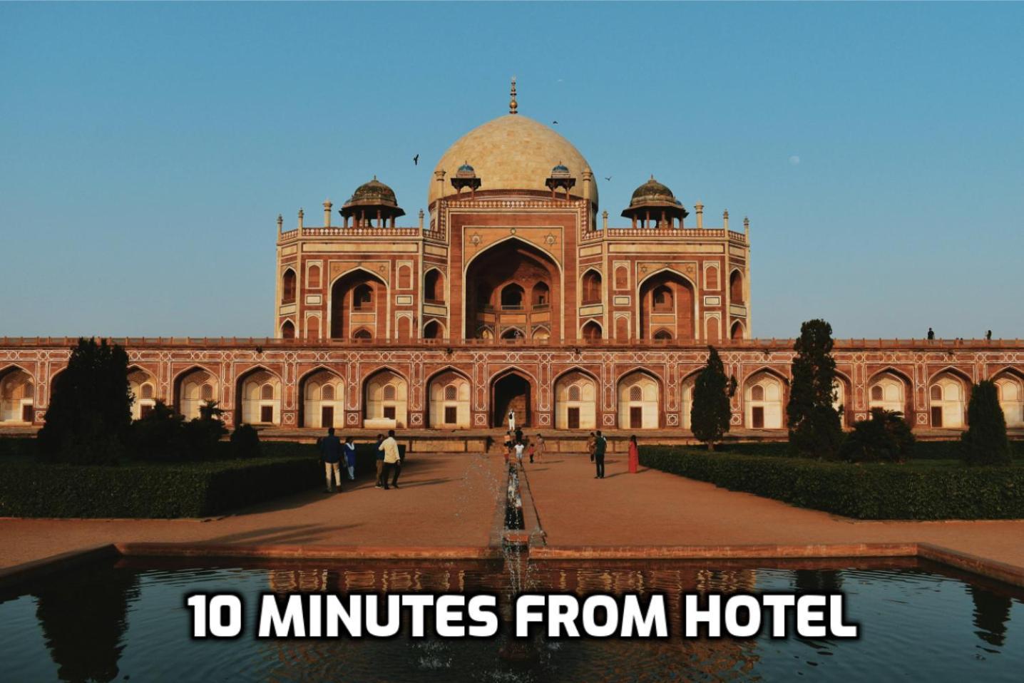 Bless Inn - Near Connaught Place Ню Делхи Екстериор снимка