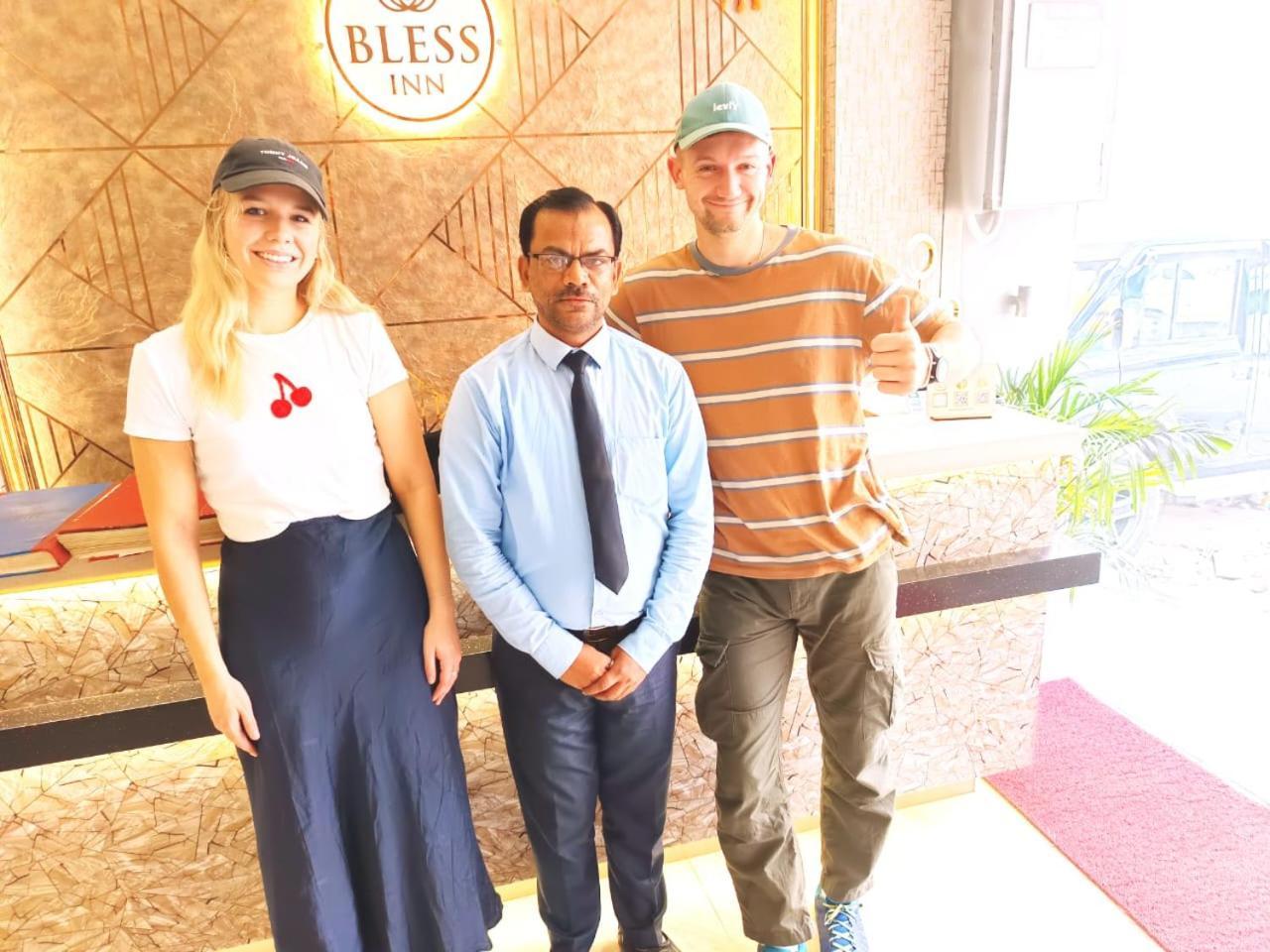Bless Inn - Near Connaught Place Ню Делхи Екстериор снимка
